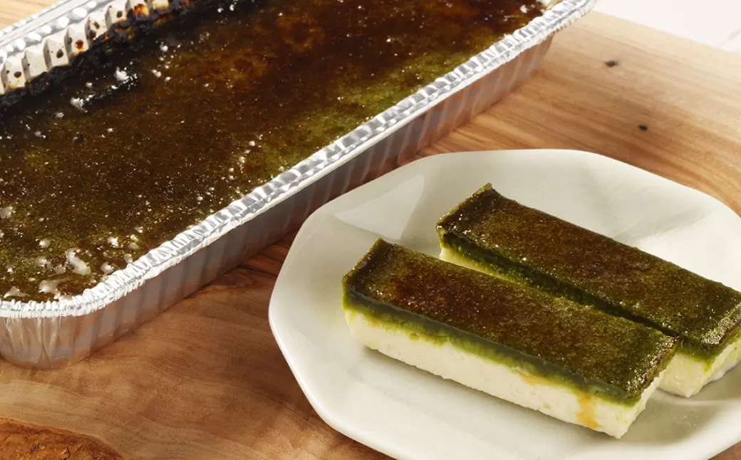 【2回定期便】 国士無双 酒粕カタラーナ 抹茶味 約600g （約150g×4個） （合計約1.2kg） カタラーナ 日本酒 酒粕 抹茶 洋菓子 菓子 お菓子 焼菓子 焼き菓子 大人スイーツ 定期便 北海道 小樽市 冷凍