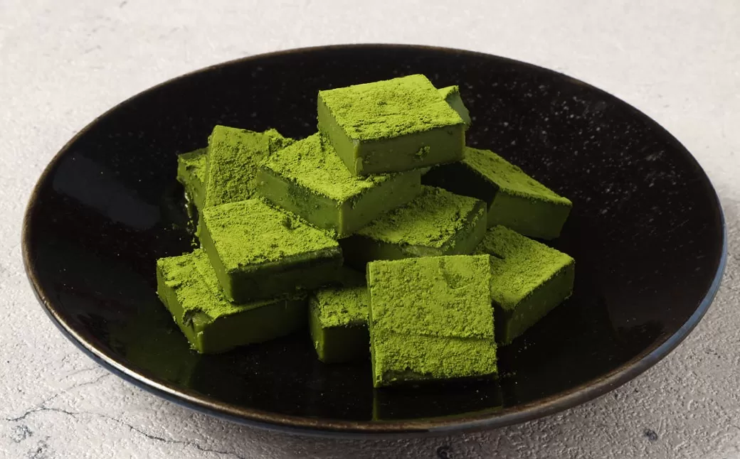 《冷凍》 北海道生チョコレート （抹茶） 約500g （約100g×5箱） 合計100粒 生チョコレート 生チョコ チョコレート チョコ スイーツ 北海道 小樽市