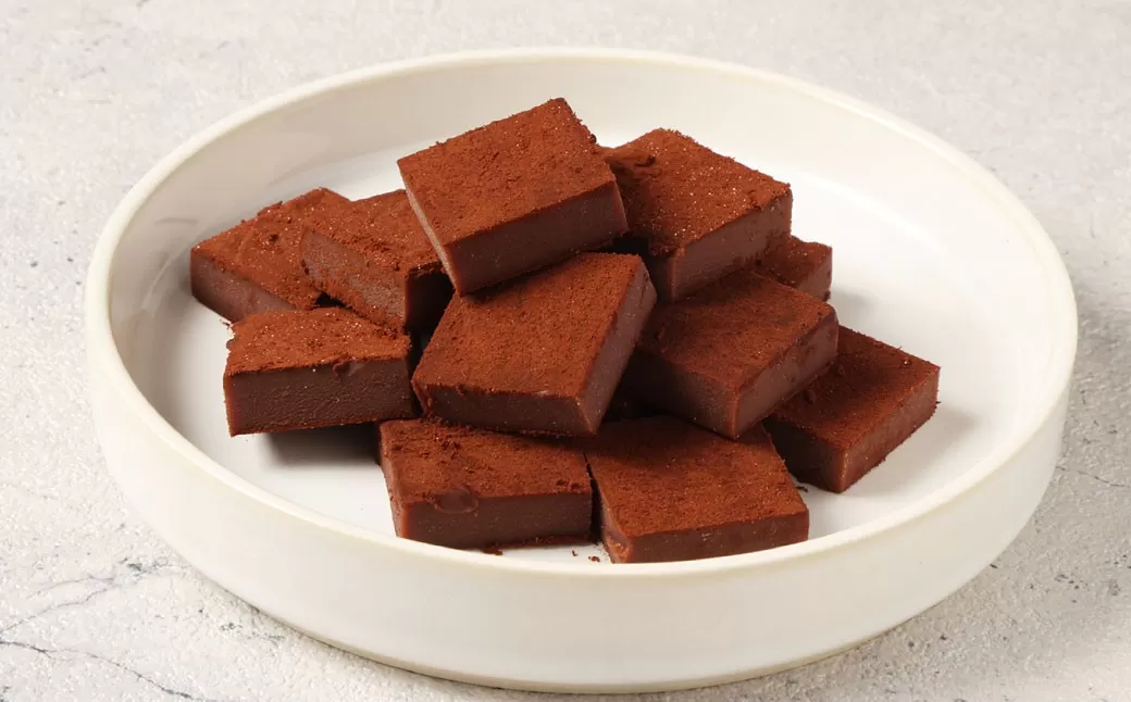 【3回定期便】 《冷凍》 北海道生チョコレート （ミルク） 5箱×3回 合計15箱 生チョコレート 生チョコ チョコレート チョコ スイーツ 北海道 小樽市