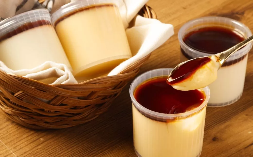 【3回定期便】 プリン 2種セット （ミルク ・ カスタード） 約1.8kg （約90g×20個） （計約5.4kg） 2種類 ぷりん 牛乳 洋菓子 菓子 お菓子 セット 定期便 北海道 小樽市 冷凍