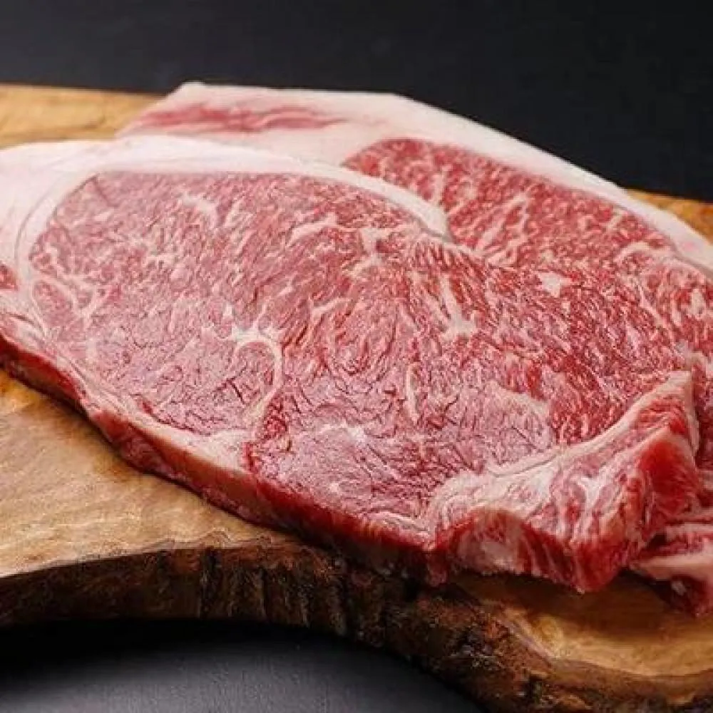 北海道 標茶町 星空の黒牛 厚切りステーキ 盛り合わせ 約1kg  【 肉 にく ニク 牛肉 牛肉赤身 赤身 牛肉セット バーベキュー 冷凍牛肉 贅沢牛肉 国産牛肉 北海道産牛肉 道産牛肉 簡単 お手軽 特製牛肉 標茶町 北海道 】