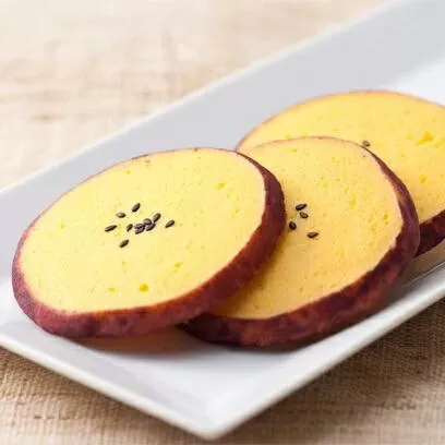クッキーになったおいも／ お菓子 焼菓子 さつま芋 胡麻 埼玉県