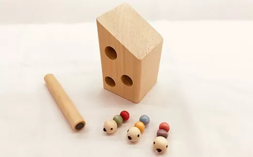 おもちゃ 玩具 積み木 むしハウス 知育 誕生日 クリスマス プレゼント ひのき 木のおもちゃ 日本グッドトイ ひっつきむし シリーズ