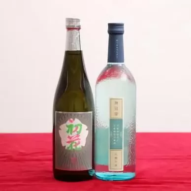 [贈答用箱入]純米酒・吟醸酒セット(菊水×金升) [ 新潟県 新発田市 日本酒 地酒 純米酒 吟醸酒 菊水酒造 無冠帝 金升酒造 初花 720ml 2本 セット 贈答 プレゼント E53_02H ]