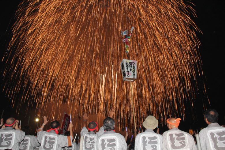 世界最大級　片貝花火の正四尺玉