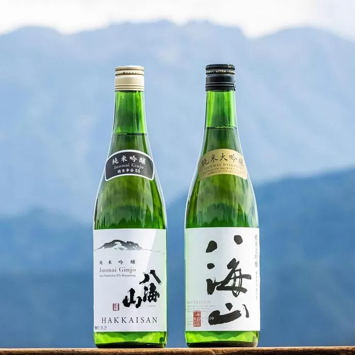 越後の名酒「八海山」純米吟醸55％・純米大吟醸四合瓶詰合せ（各720ml）