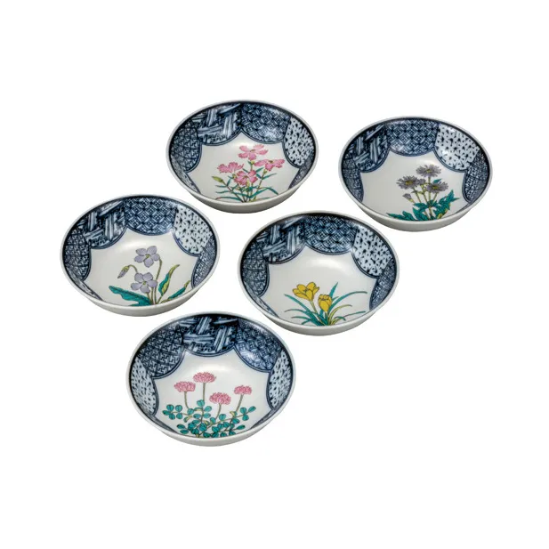 九谷焼　4.5号小鉢揃　草花絵変り （5枚セット）a01 食器 キッチン雑貨 キッチンアイテム 雑貨 小物 お皿 小皿 食卓 テーブルコーディネート 