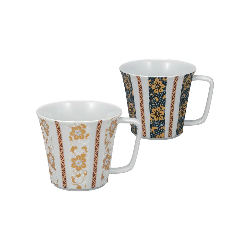 九谷焼 ペアマグカップ・鉄仙文