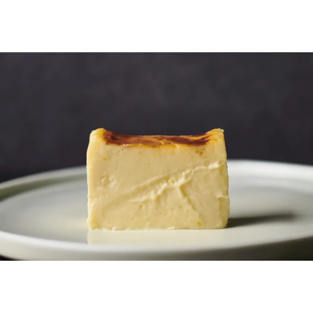 シェフが辿り着いた【黄金比率チーズケーキ】500g
