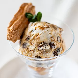 【リピーター続出】冷凍のまま食べる「プラリネムース」6個入 [5839-1685]