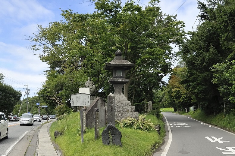 浅間根腰の三宿としてにぎわった宿場町