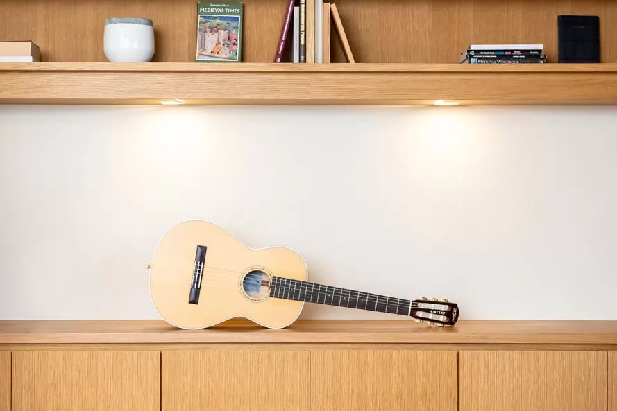【 アコースティックギター 】K.Yairi VINCENT VCS-1 ｜VINCENT ハードケース付き アコースティック ギター 楽器 弦楽器 音楽