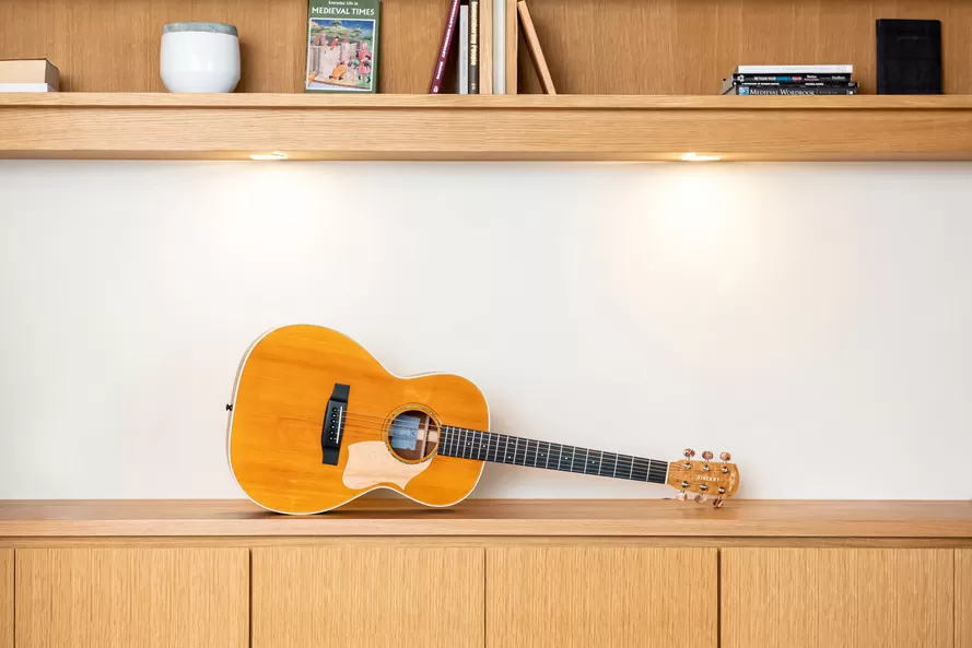 【 アコースティックギター 】K.Yairi VINCENT VN-30 Blues ｜VINCENT ハードケース付き ギター 楽器 弦楽器 音楽