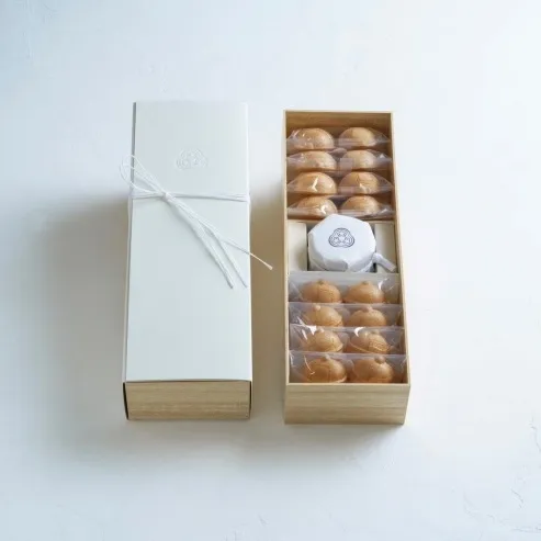 片菅 鈴香（鈴合わせ） 最中 和菓子 つぶあん 8個入（贈答用 お土産 挨拶 お祝い 法要）1392 ／ 和菓子 片菅 KATASUGE 静岡県 東伊豆町