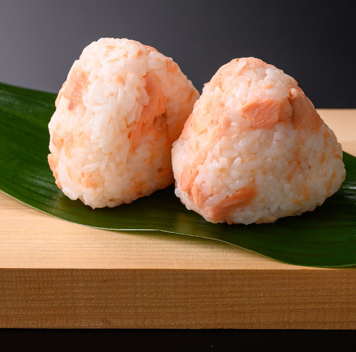 紅鮭 1.8kg(丸)（訳あり】鮭 切り身 国産 銀鮭 1.8kg さけ 冷凍