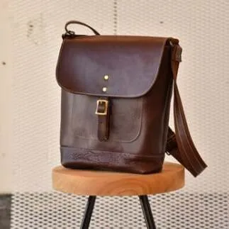 リッチオイルレザー(岡喜近江牛レザー）で作った　ショルダーバッグ　　ダークウォルナット【CC24W】