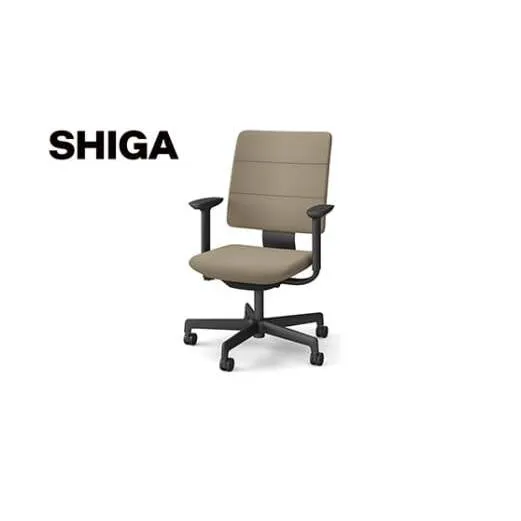 イトーキ SHIGA シガ 昇降脚 背トリプル ベースカラー:ブラック / 座面カラー:サンドベージュ（KJ-517SEM-T1K4F）キャスター5本脚 【アンクルムーブ・シンクロロッキング / アジャスタブル肘 / 抵抗付きウレタンキャスター】 日本製 ワークチェア オフィスチェア 柴田文江氏デザイン【EI181W】