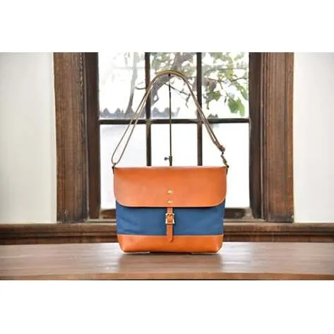 近江牛レザーと地産帆布で作ったショルダーバッグ　びわ湖ブルー　Lサイズ【CC41W】