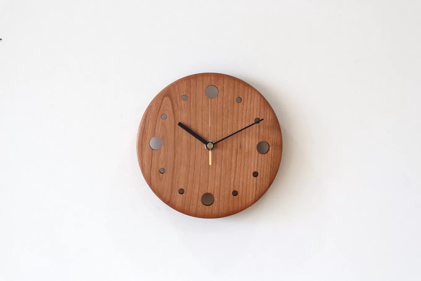 掛時計(ブラックチェリー・黒針) 時計 ウォールクロック 木製 無垢 無垢材 おしゃれ デザイン デザイナーズ時計 【uj-CY002-B】【平山日用品店】