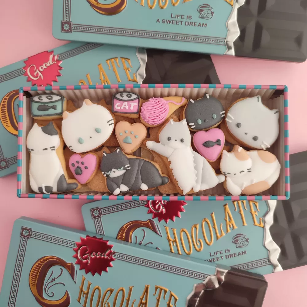 可愛いねこのクッキー缶