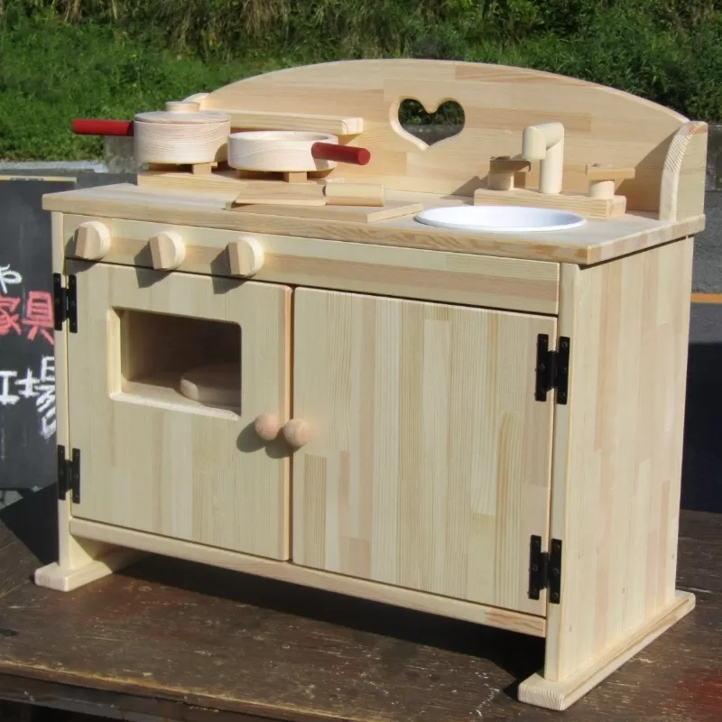 手作り木製ままごとキッチンＤＨＫ 素材色バージョン 吉野桧製フライパンお鍋付き 099H2146