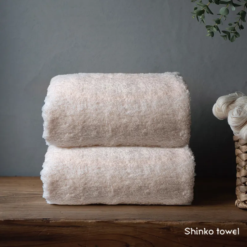 【TVで紹介！】おぅ！え～やん バスタオル（桜色） 2枚【泉州タオル 国産 吸水 普段使い 無地 シンプル 日用品 家族 ファミリー】  G3481