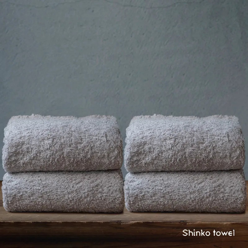 【TVで紹介！】おぅ！え～やん バスタオル（グレー）4枚【泉州タオル 国産 吸水 普段使い 無地 シンプル 日用品 家族 ファミリー】  099H4279