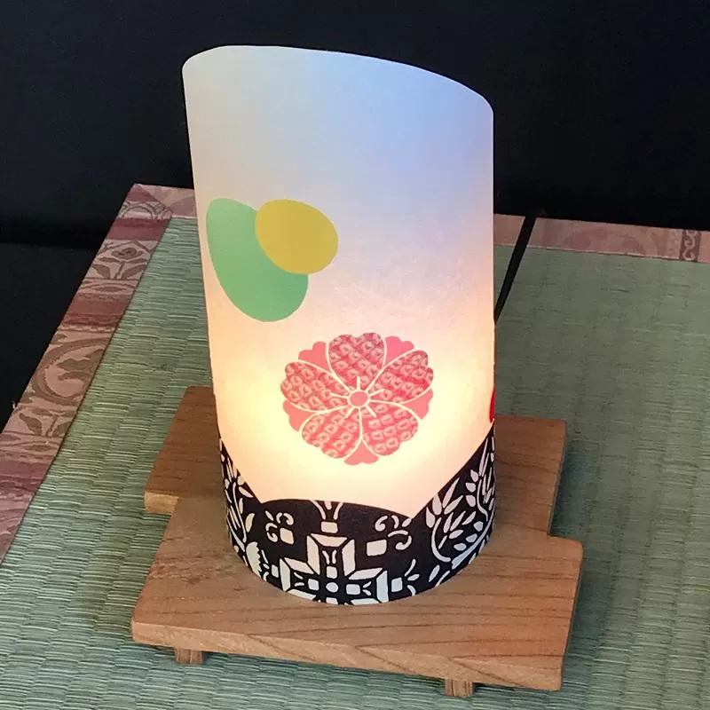 着物生地で作ったおしゃれな行灯（あんどん）  おしゃれ玉