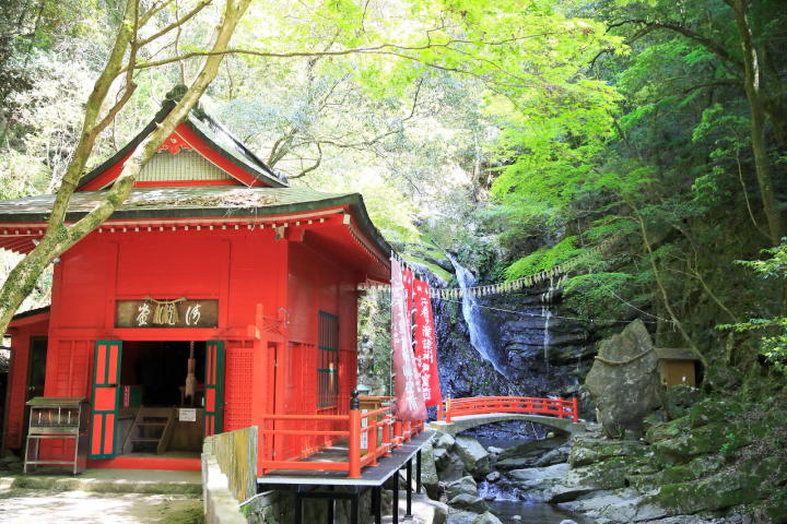 日本最古の修験根本道場「七宝瀧寺」