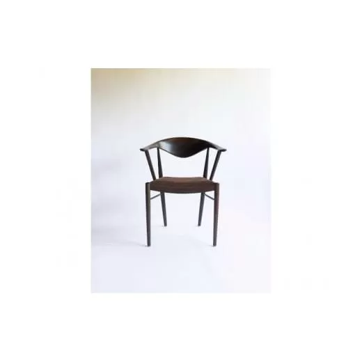 TataraF-type 鉄染め仕上げ（座面：布）