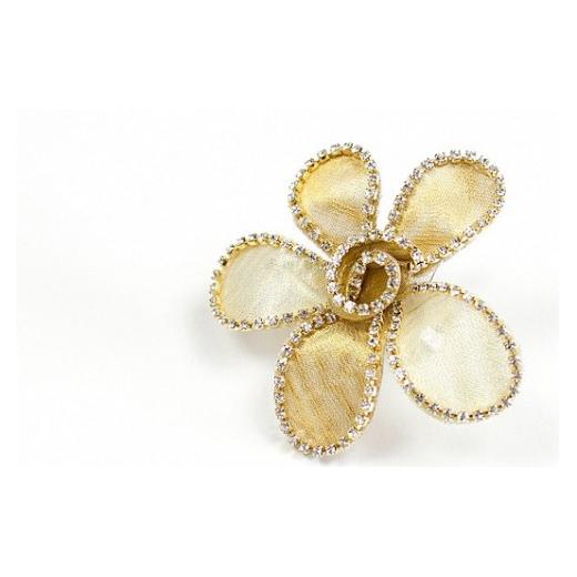 ゴールドキュートリーコサージュ