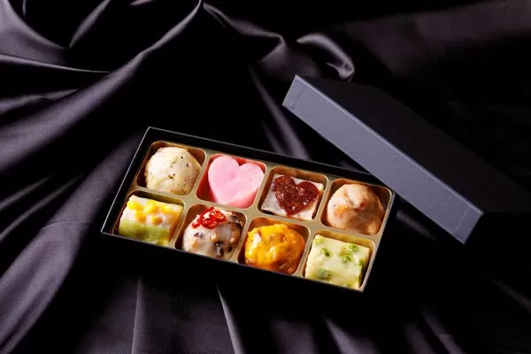 さつま揚げ トリュフチョコみたいなさつま揚げ「クラシック」（8個入り）かまぼこ 魚万商店 奈良県 奈良市 I-299