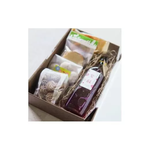 やさしい食感の贅沢焼き菓子4品と紫蘇ジュース用濃縮液のセット!/わんぱくどうぶつえん