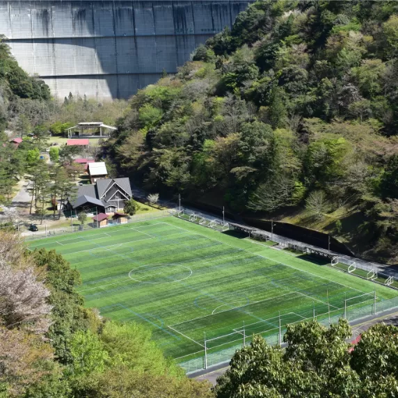 奈良 下北山村 サッカーグラウンド 1日利用券 人工芝 サッカー合宿 人気 下北山スポーツ公園 旅行 キャンプ バーベキュー 大自然 