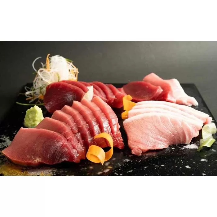 プレミア和歌山認証品 本マグロ（養殖）トロ＆赤身セット　1.35kg［KS13］