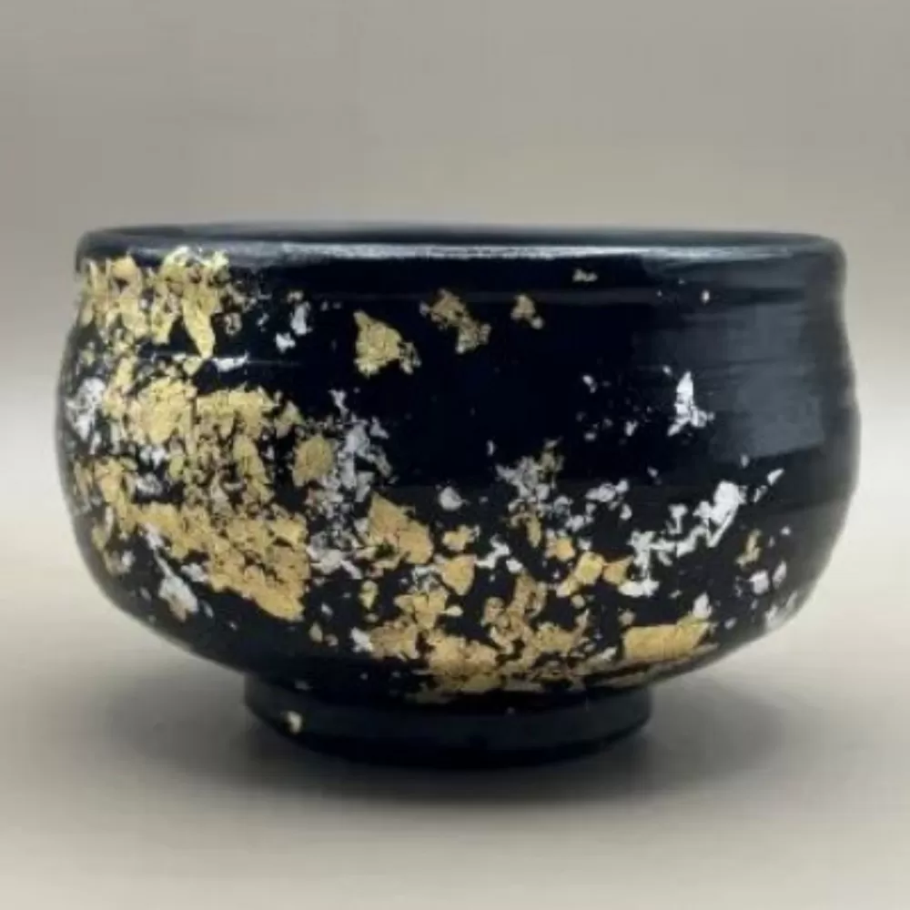 抹茶碗 漆黒（金箔）［NF124］