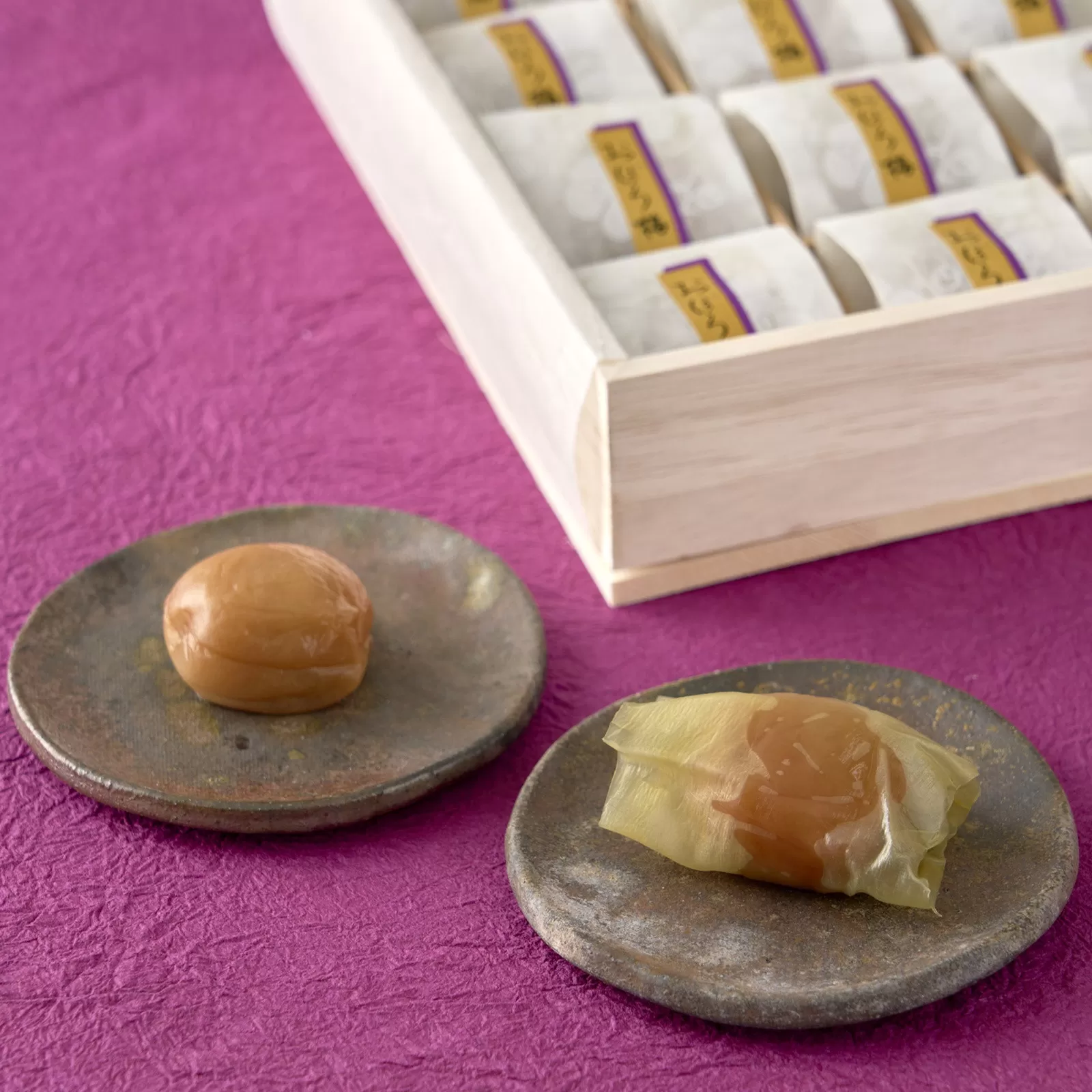 白板昆布巻おぼろ梅 12粒 ［Kn24］