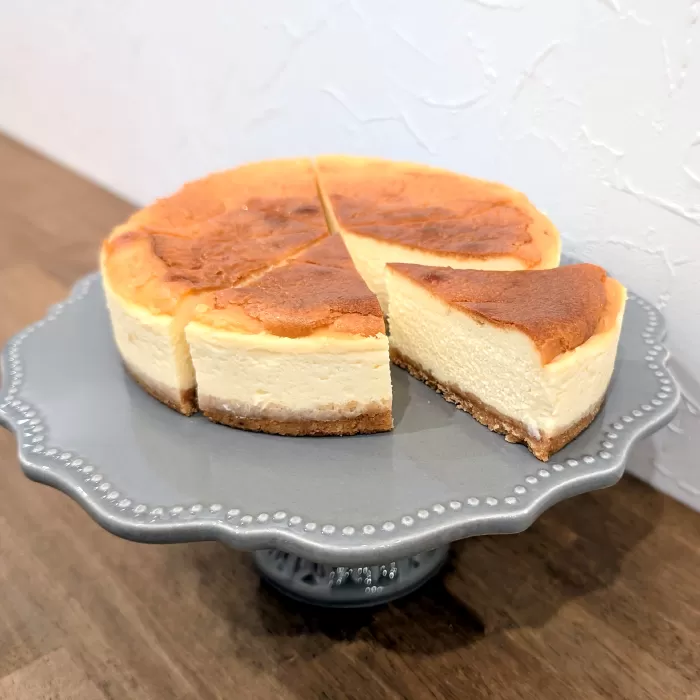 チーズケーキ（14cmホール）