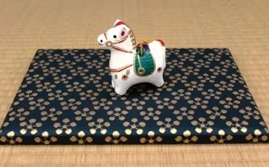 金襴の飾り台(利休梅)【金襴 飾り台 伝統 職人 インテリア おしゃれ 織物 玄関 床の間 島根県 安来市】