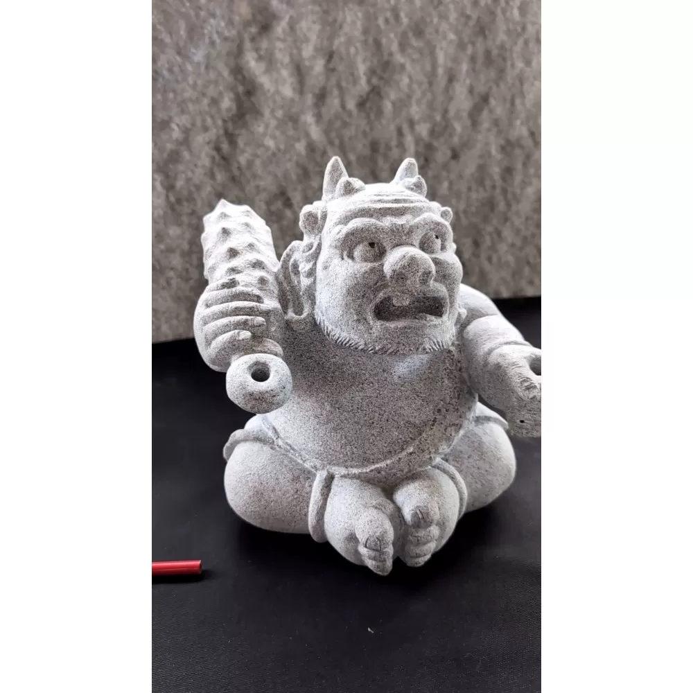 庵治石「鬼っこ」どん太