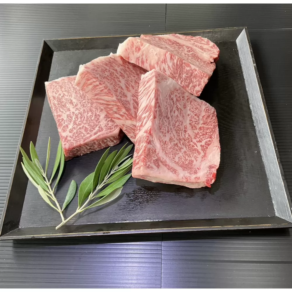 オリーブ牛極厚サーロインステーキ250ｇ×４枚