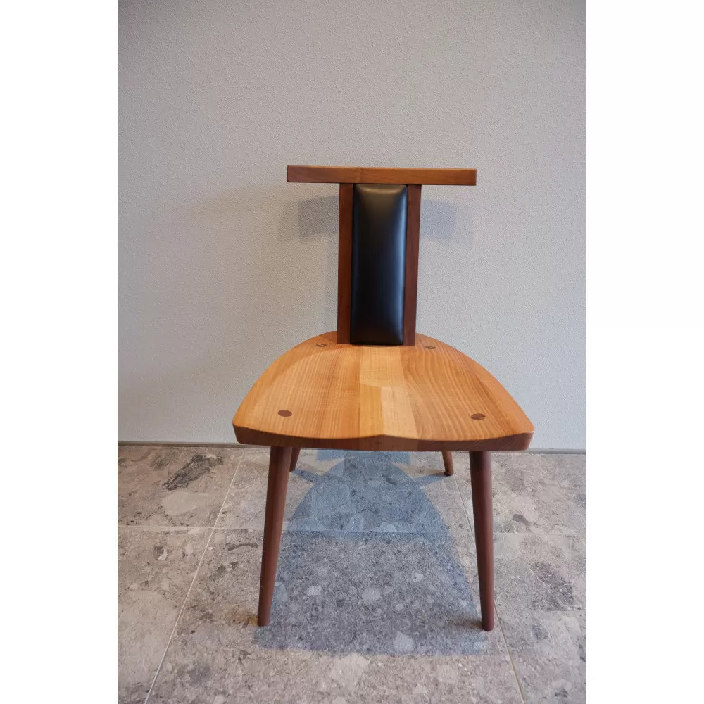 ダイニングチェア（本革ブラック）