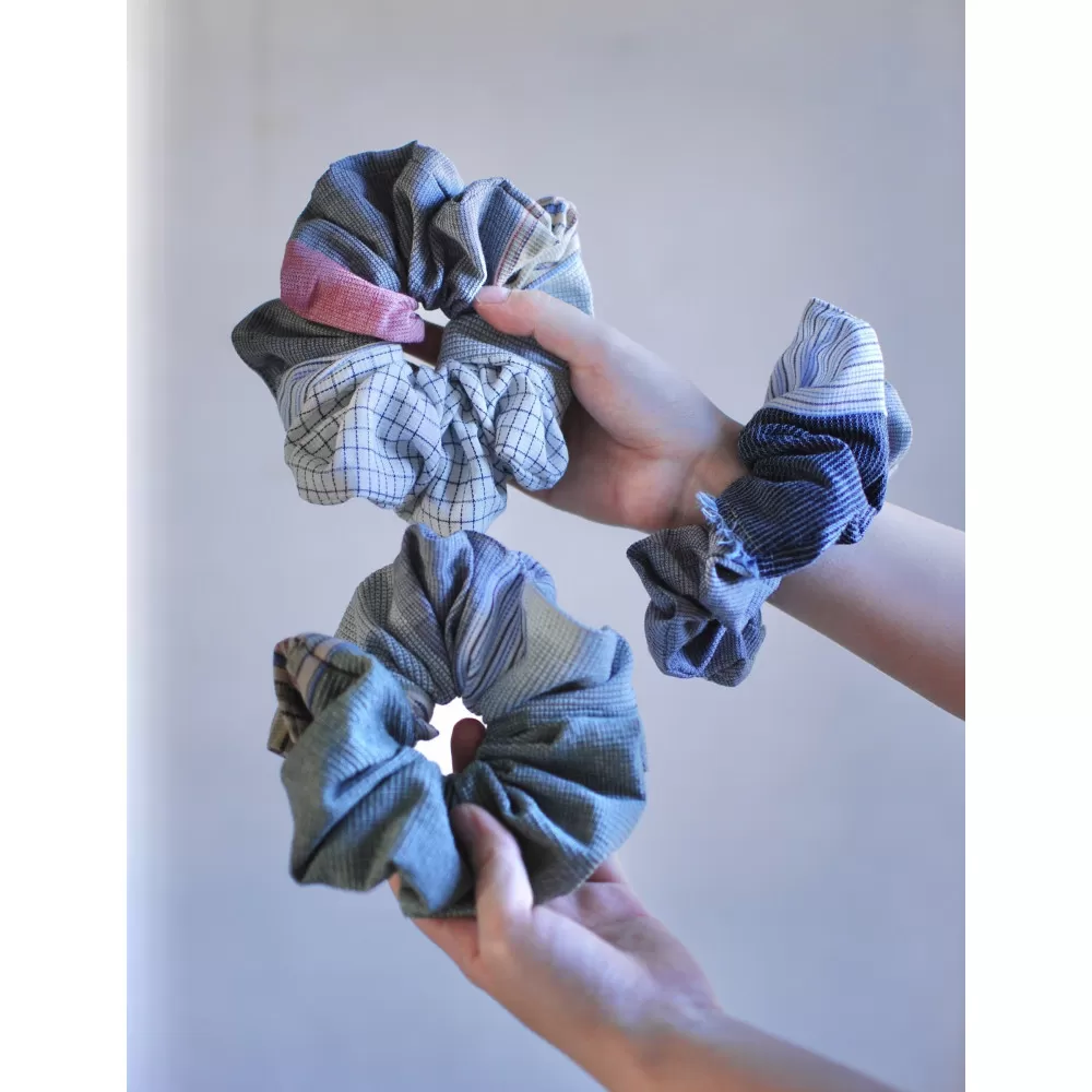 保多織コラージュシュシュ