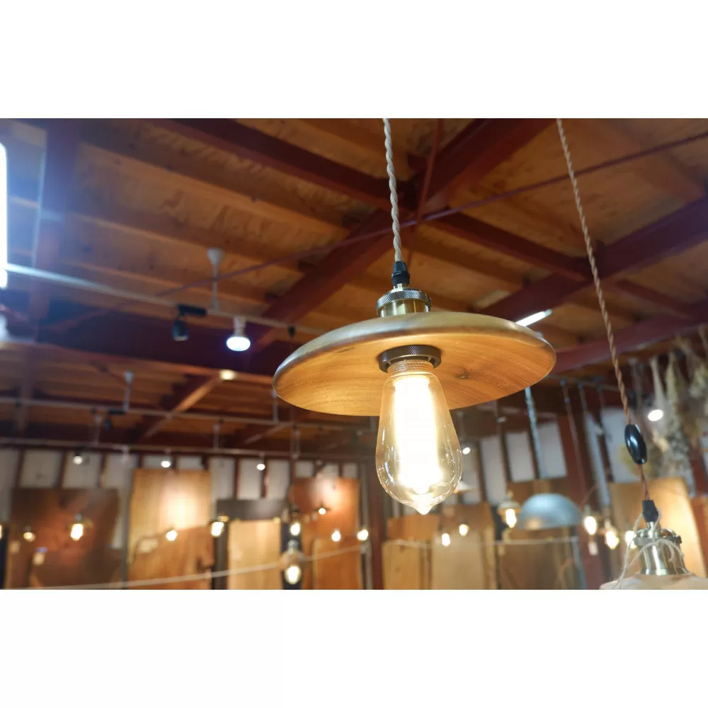 ペンダントライト（胡桃）