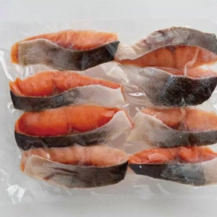 鮭の切身 (魚醤漬) 約800g (約400gx2パック) 【興洋フリーズ株式会社】 [ATBX055]
