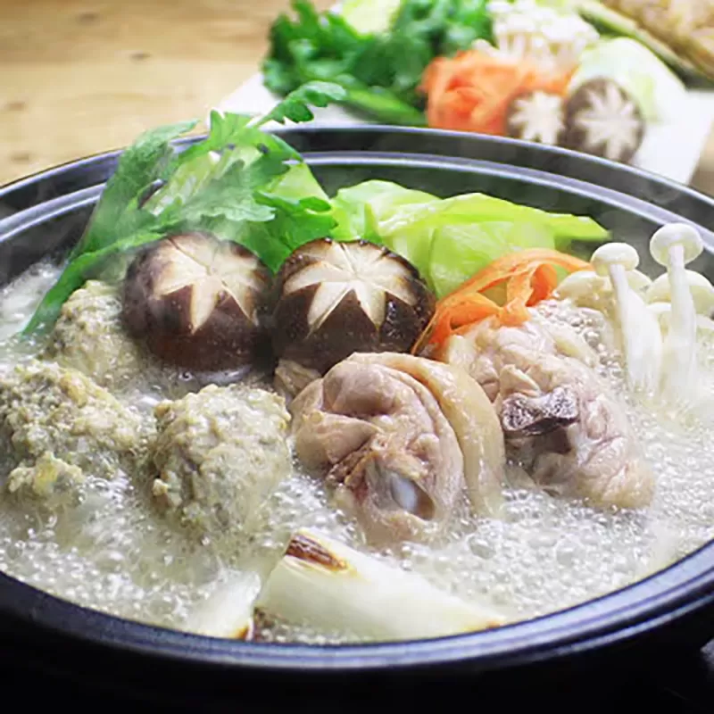 水炊き 鶏肉 鍋 鶏 博多水炊きセット 4-6人前 ぶつ切り&切り身&つみれセット 《30日以内に出荷予定(土日祝除く)》鶏ガラ 鶏ガラスープ 水炊きセット 冬 パーティー 株式会社ビーキューブ