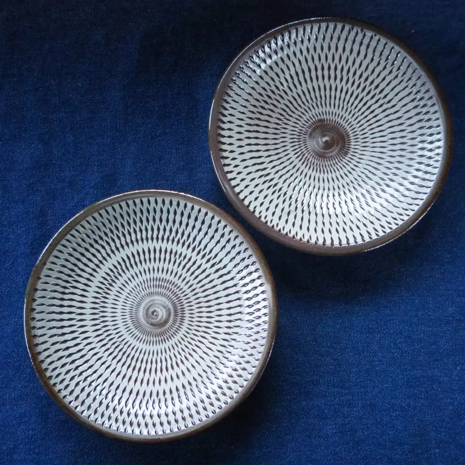 H39 小石原焼飛鉋五寸皿2枚セット直径約15cm(金丸窯)