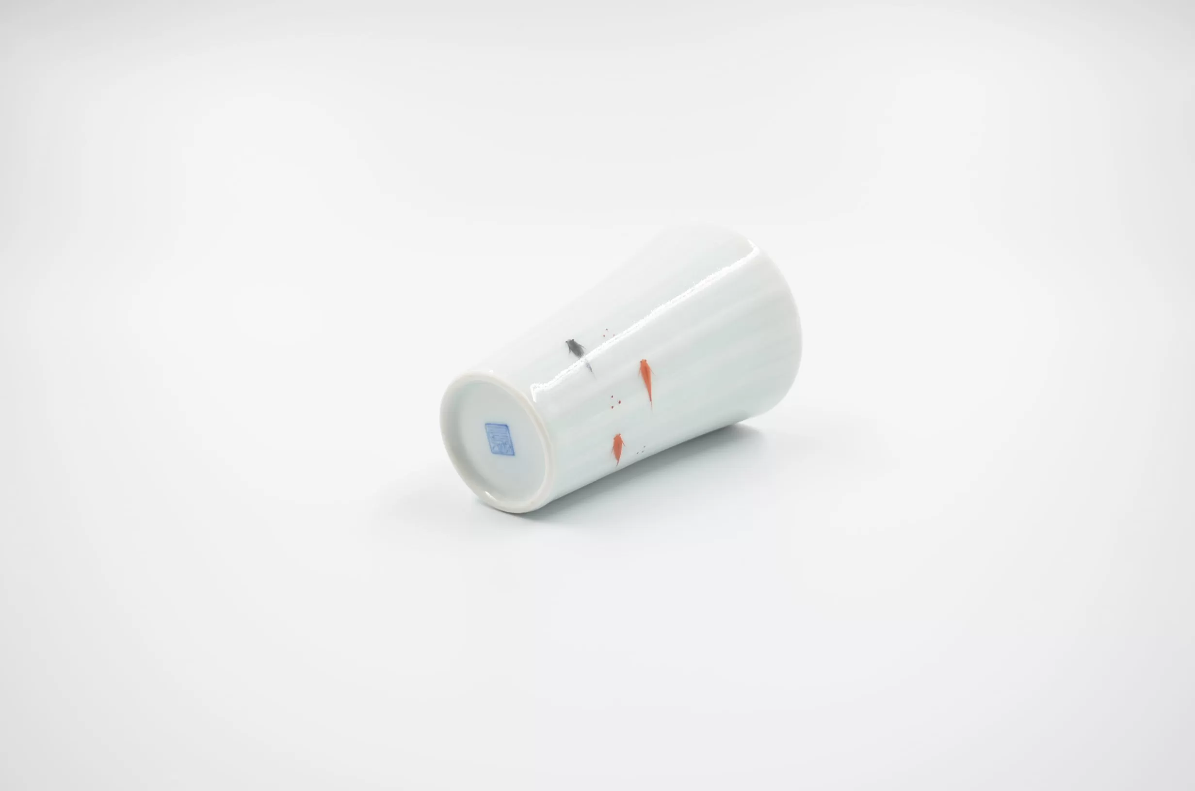 青白磁メダカフリーコップ 023-H1218