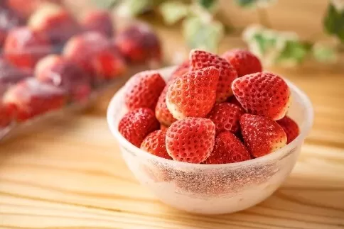 冷凍いちご いちごさん1kg 214-B917