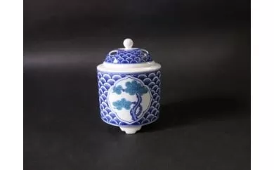 【伊万里焼】色鍋島筒形青海波松竹梅文香炉【市川冬山窯】 037-H1223